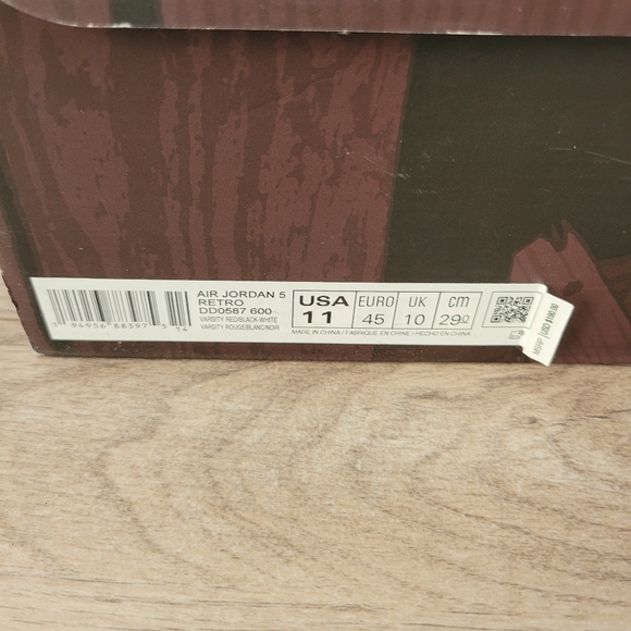 Jordan 5 Retro (Raging Bull) - Picture 9 of 10